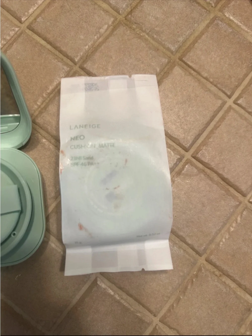 LANEIGE NEO Cushion Compact with Puff & Refill Color Sand